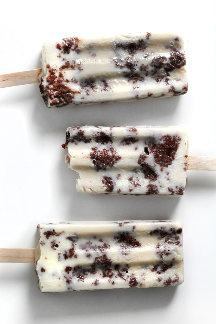 v-brownie-and-milk-popsicle-front