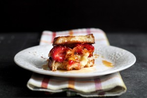 strawberry-brie-grilled-cheese23